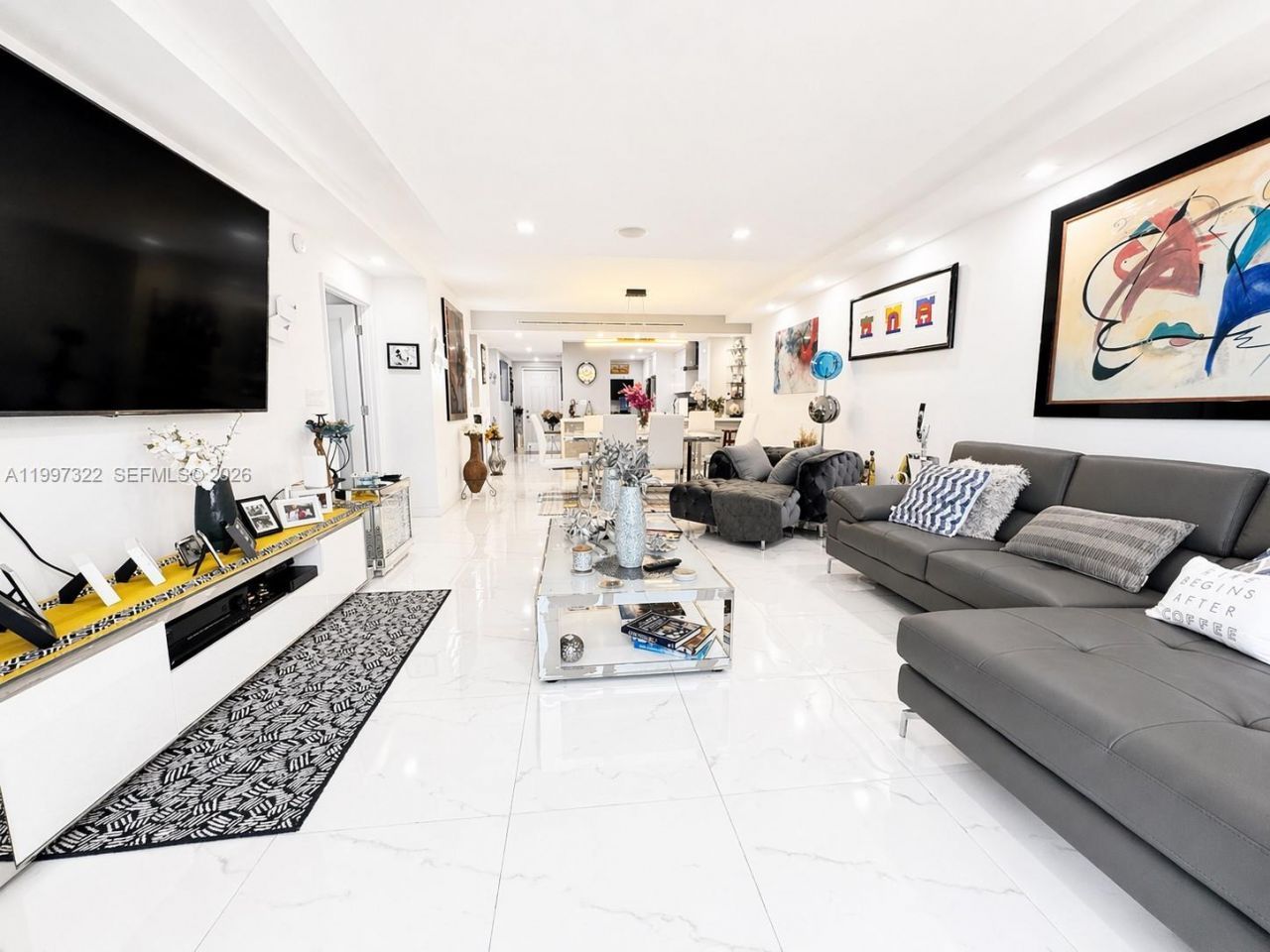 2370 NE 135th St, Unit 405, North Miami, FL 33181 Photo