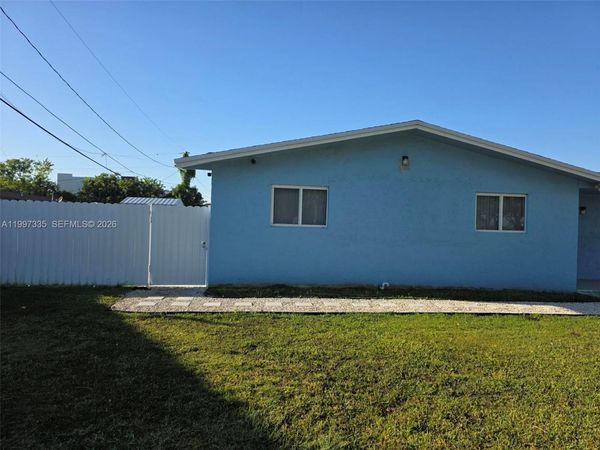 965 NW 10th St, Unit 1, Florida City, FL 33034