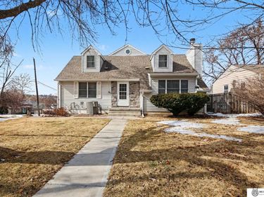 726 S 68th Street , Omaha, NE 68106