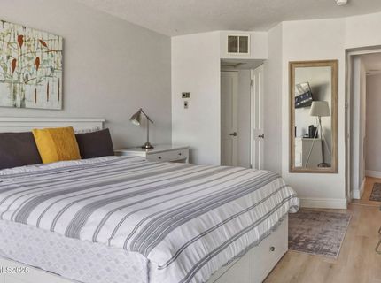 280 Island Avenue, Unit APT 201, Reno, NV 89501 Photo