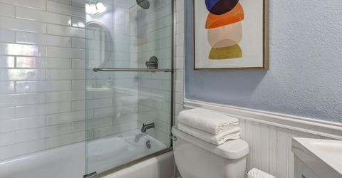 280 Island Avenue, Unit APT 201, Reno, NV 89501 Photo