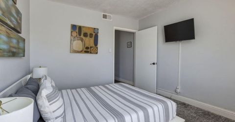280 Island Avenue, Unit APT 201, Reno, NV 89501 Photo