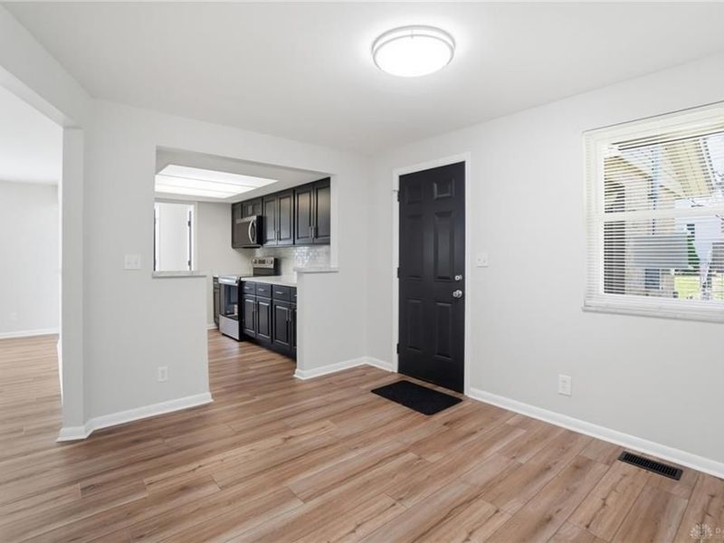 1337 Heatherdale Drive, Kettering, OH 45429 Photo 11