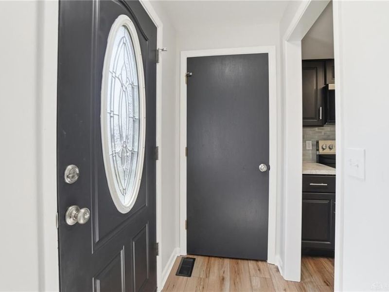 1337 Heatherdale Drive, Kettering, OH 45429 Photo 4