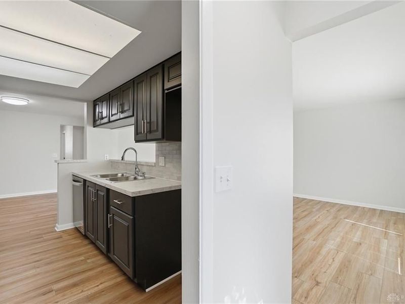 1337 Heatherdale Drive, Kettering, OH 45429 Photo 5