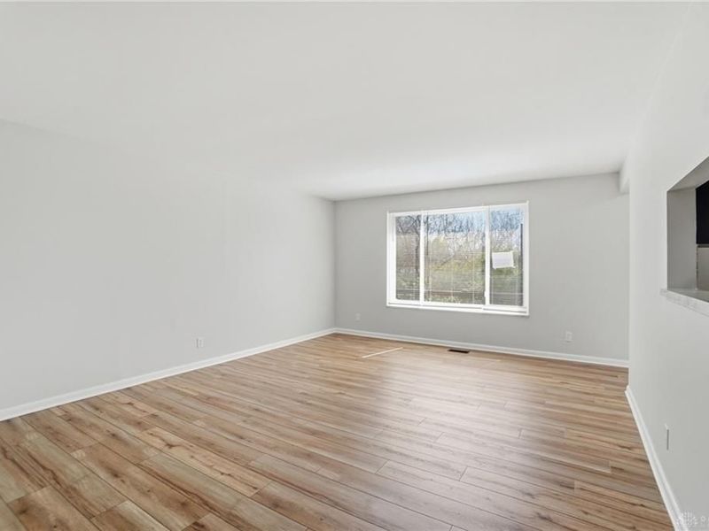 1337 Heatherdale Drive, Kettering, OH 45429 Photo 9