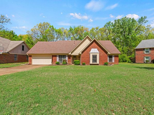 8926 MAGNOLIA LEAF CV, Memphis, TN 38018