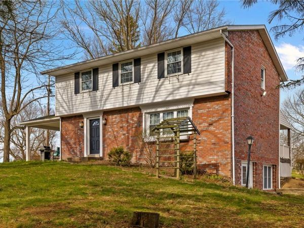 101 Hamtom Rd, Eighty Four, PA 15330