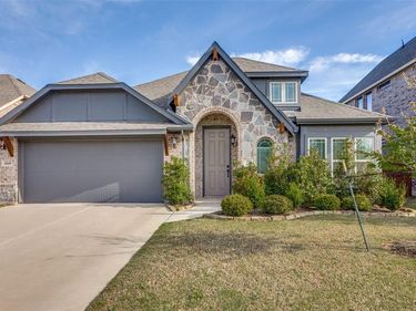 4440 Mill Falls Drive, Fort Worth, TX 76036