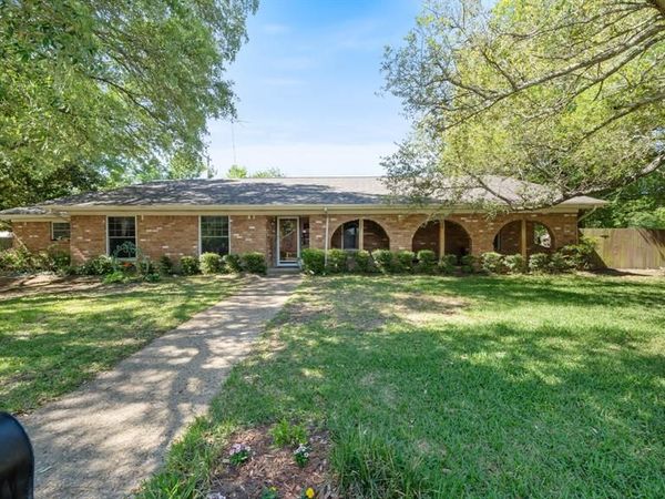 111 Granada Square , Canton, TX 75103