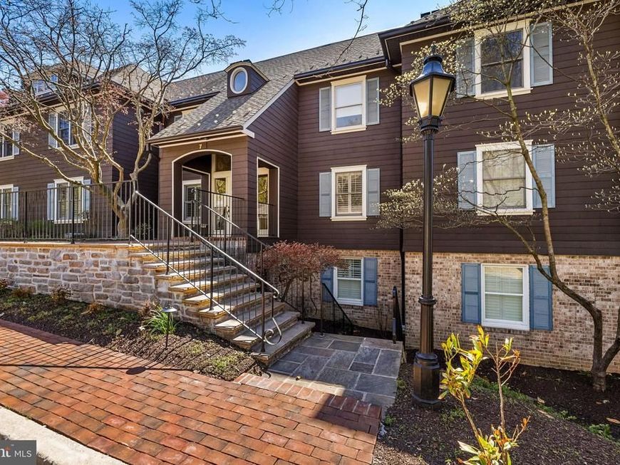 7 Devon Hill Road, Unit A4, Baltimore, MD 21210 Main Photo