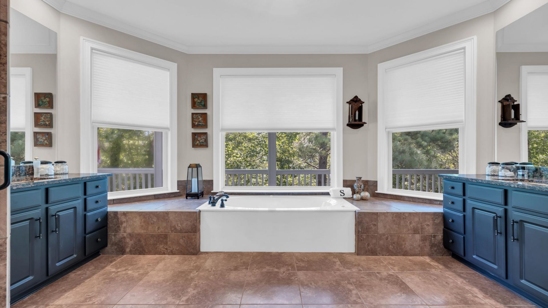 53 Harbourreef Dr. Photo 35