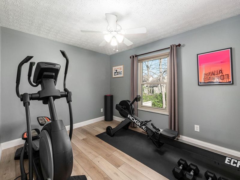 3710 Newell Drive, Columbus, OH 43228 Photo 21