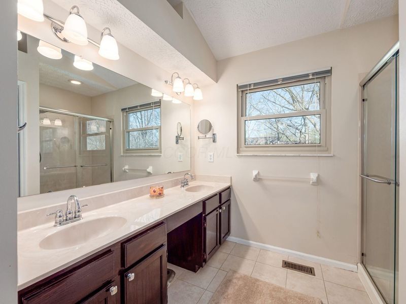 3710 Newell Drive, Columbus, OH 43228 Photo 28