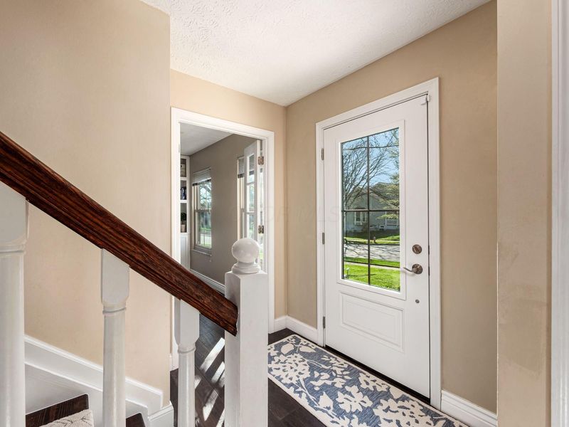 3710 Newell Drive, Columbus, OH 43228 Photo 3