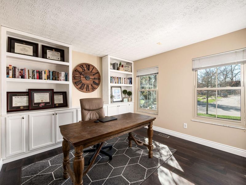 3710 Newell Drive, Columbus, OH 43228 Photo 6