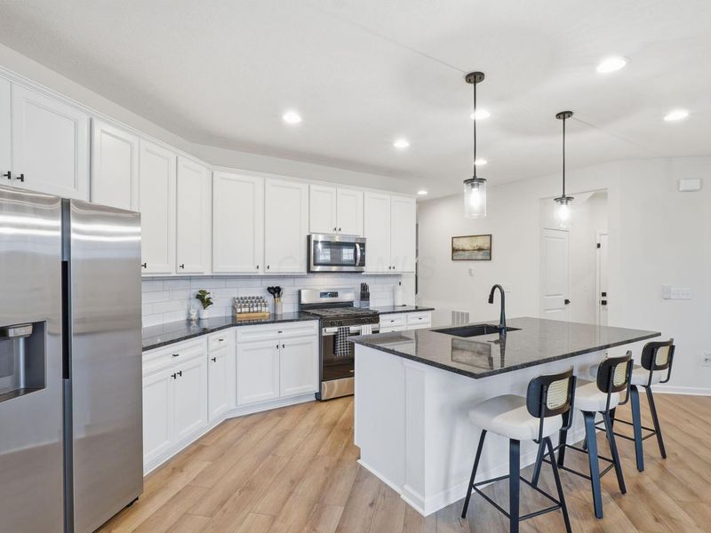 3770 Park Street, Grove City, OH 43123 Photo 6