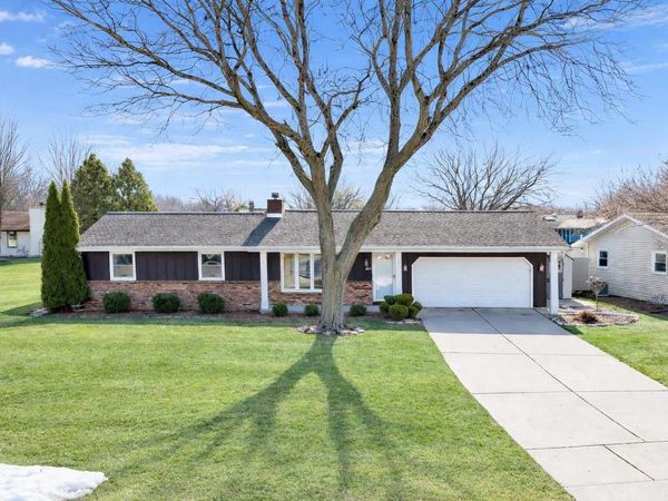 2121 ROSE FRANCES COURT, Green Bay, WI 54311