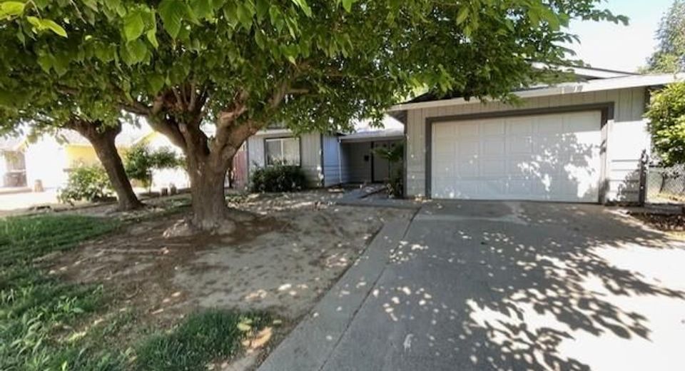 6181 Jack London Cir, Sacramento, CA 95842 Photo