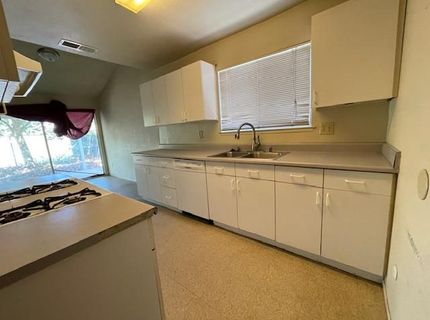 6181 Jack London Cir, Sacramento, CA 95842 Photo