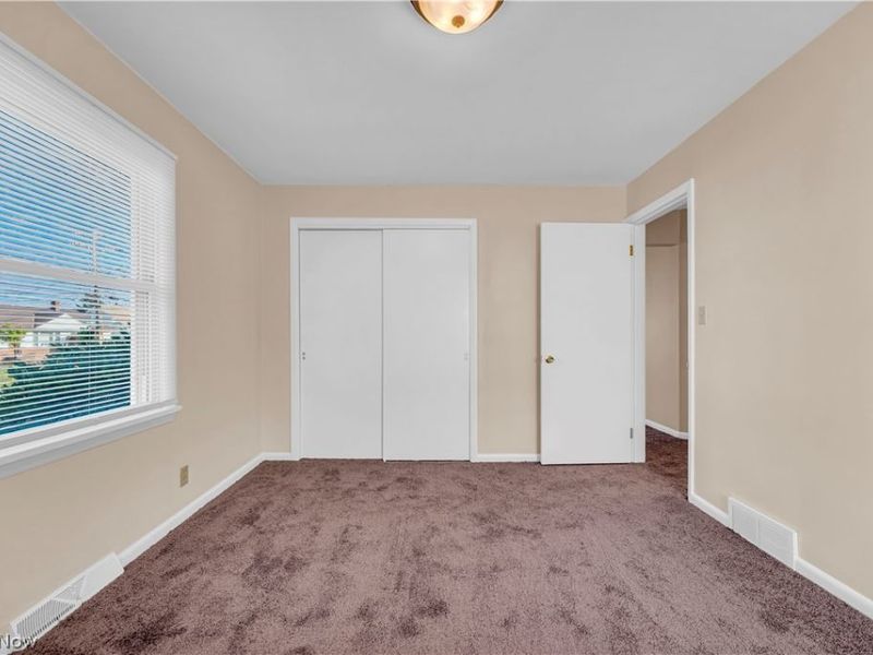 9716 Alexander Road , Garfield Heights, OH 44125 Photo 11