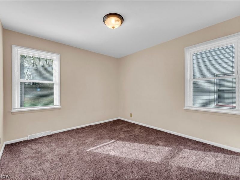 9716 Alexander Road , Garfield Heights, OH 44125 Photo 12