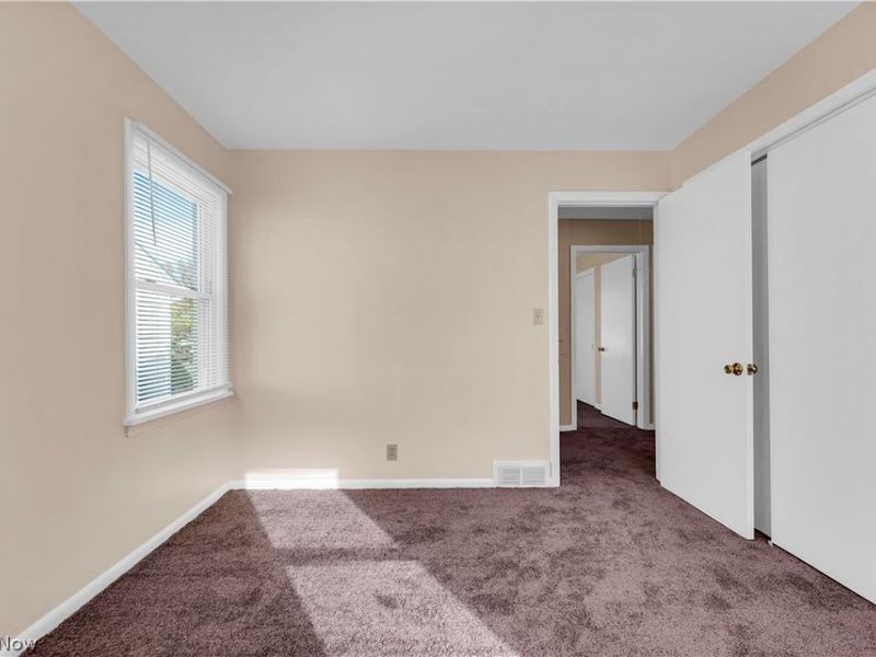 9716 Alexander Road , Garfield Heights, OH 44125 Photo 13