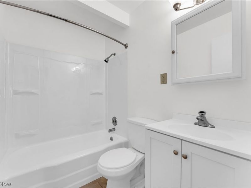 9716 Alexander Road , Garfield Heights, OH 44125 Photo 18