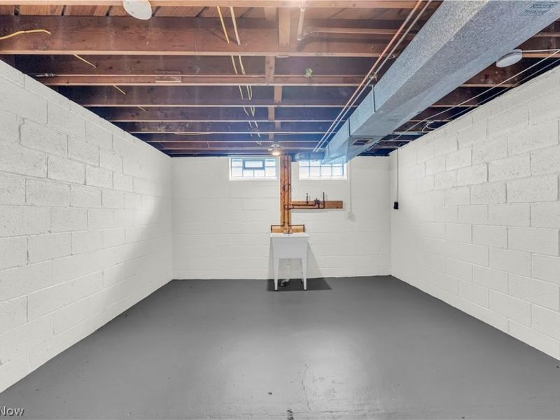 9716 Alexander Road , Garfield Heights, OH 44125 Photo 19