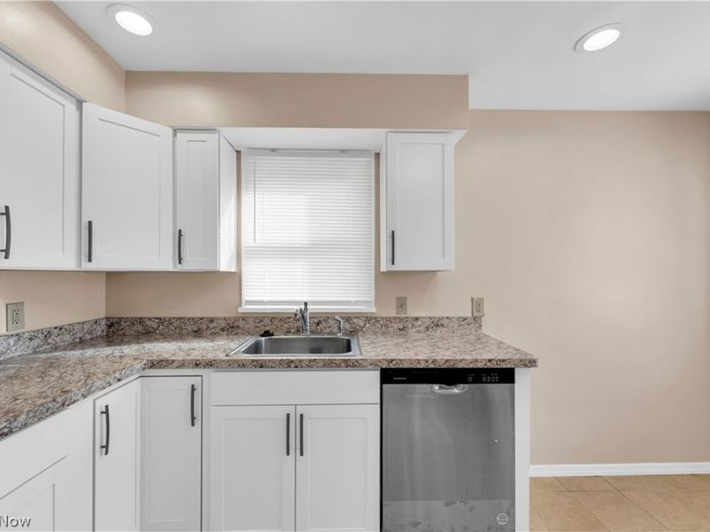 9716 Alexander Road , Garfield Heights, OH 44125 Photo 7