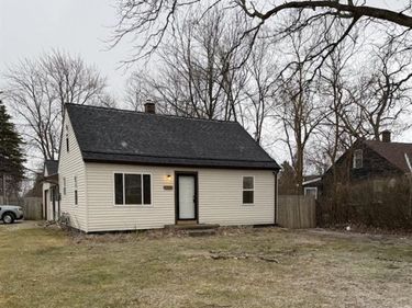 14405 Syracuse Street , Taylor, MI 48180