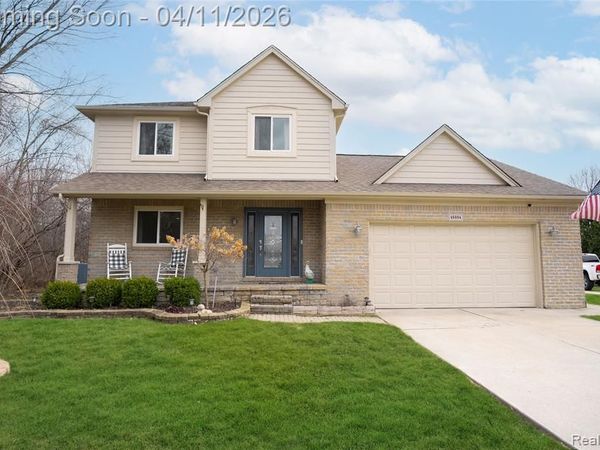 48894 Pattyn Drive, Chesterfield Twp, MI 48051