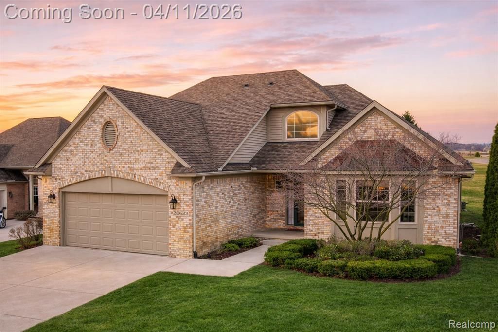 20622 Golf Ridge Circle, Livonia, MI 48152 Main Photo