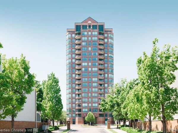 3320 Spinnaker Lane, Detroit, MI 48207