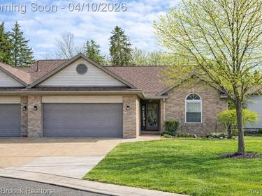 2260 Meadow Brook Court, Commerce Twp, MI 48390
