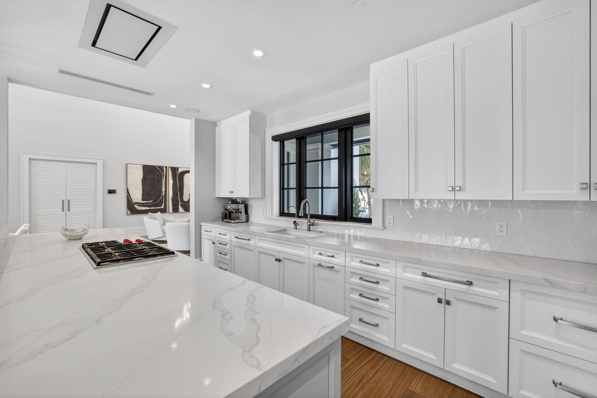 400 Mola Avenue, Fort Lauderdale, FL 33301 Photo