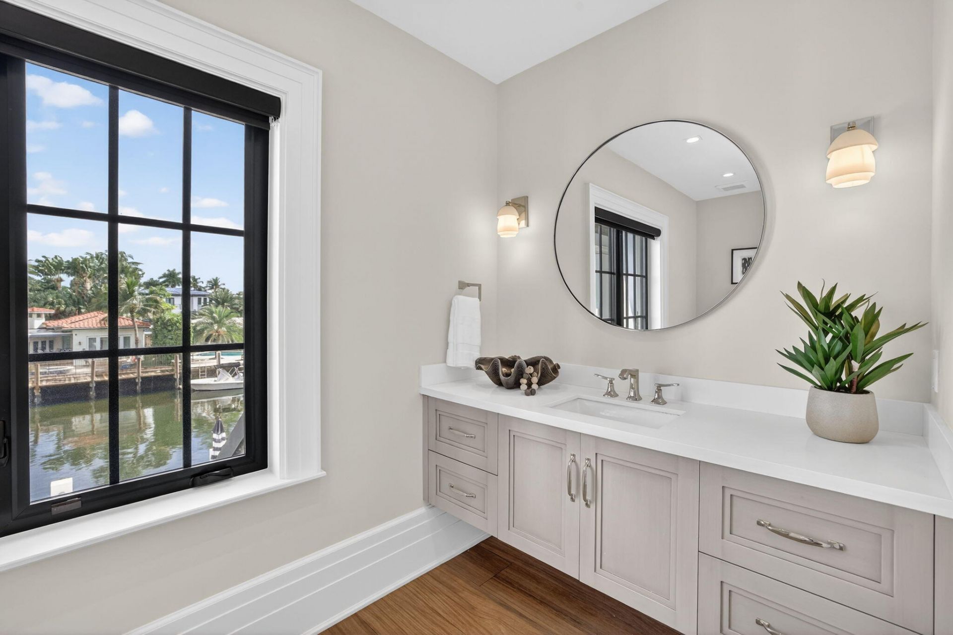 400 Mola Avenue, Fort Lauderdale, FL 33301 Photo