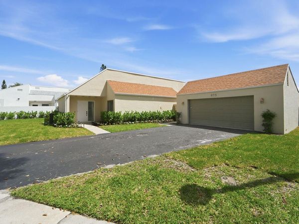 875 NW 22nd Avenue, Delray Beach, FL 33445
