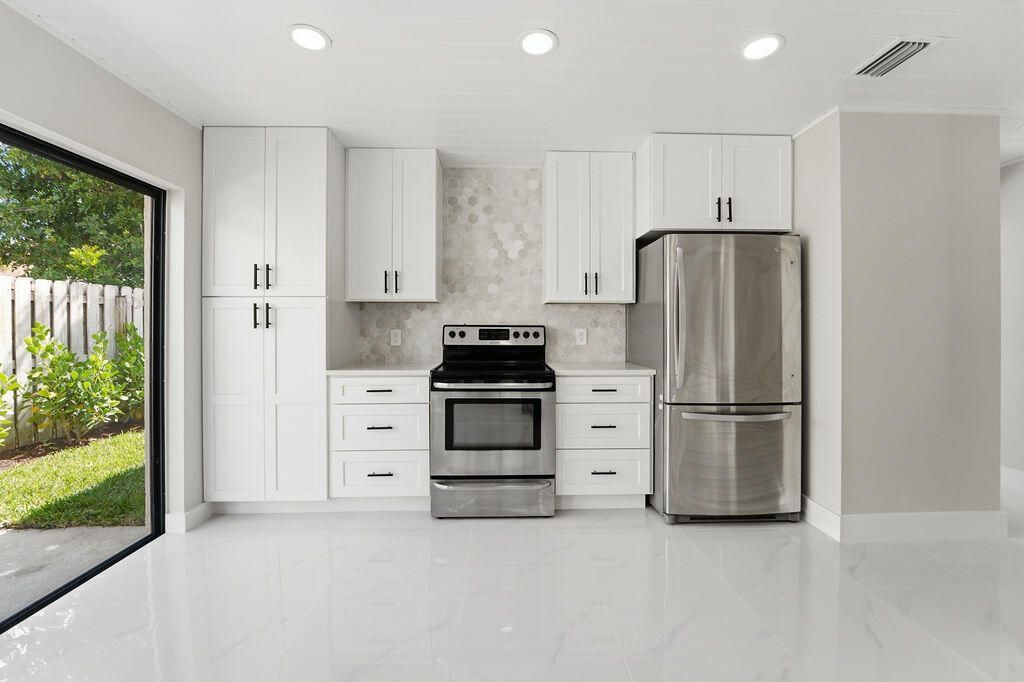 875 NW 22nd Avenue, Delray Beach, FL 33445 Photo