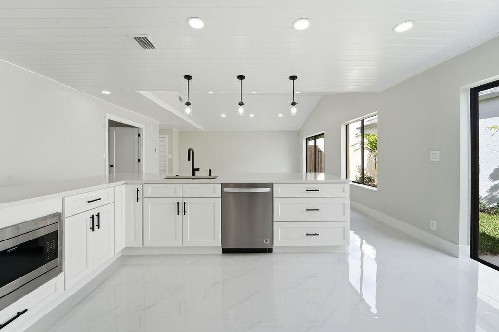 875 NW 22nd Avenue, Delray Beach, FL 33445 Photo