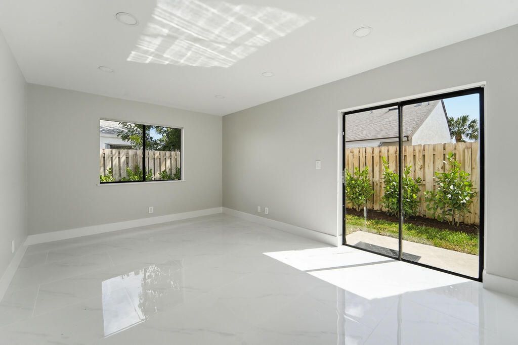 875 NW 22nd Avenue, Delray Beach, FL 33445 Photo