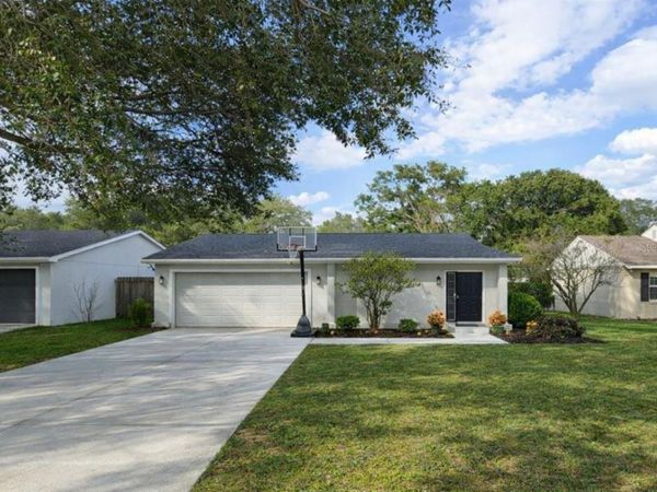 1250 SPINNAKER DRIVE , LAKELAND, FL 33805