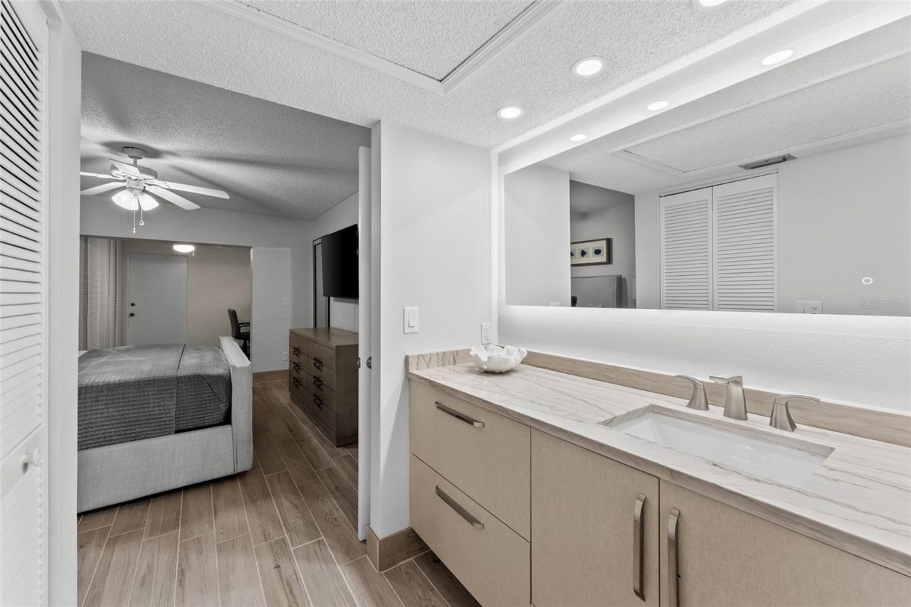 310 Wexford Terrace, Unit 164, Venice, FL 34293 Photo