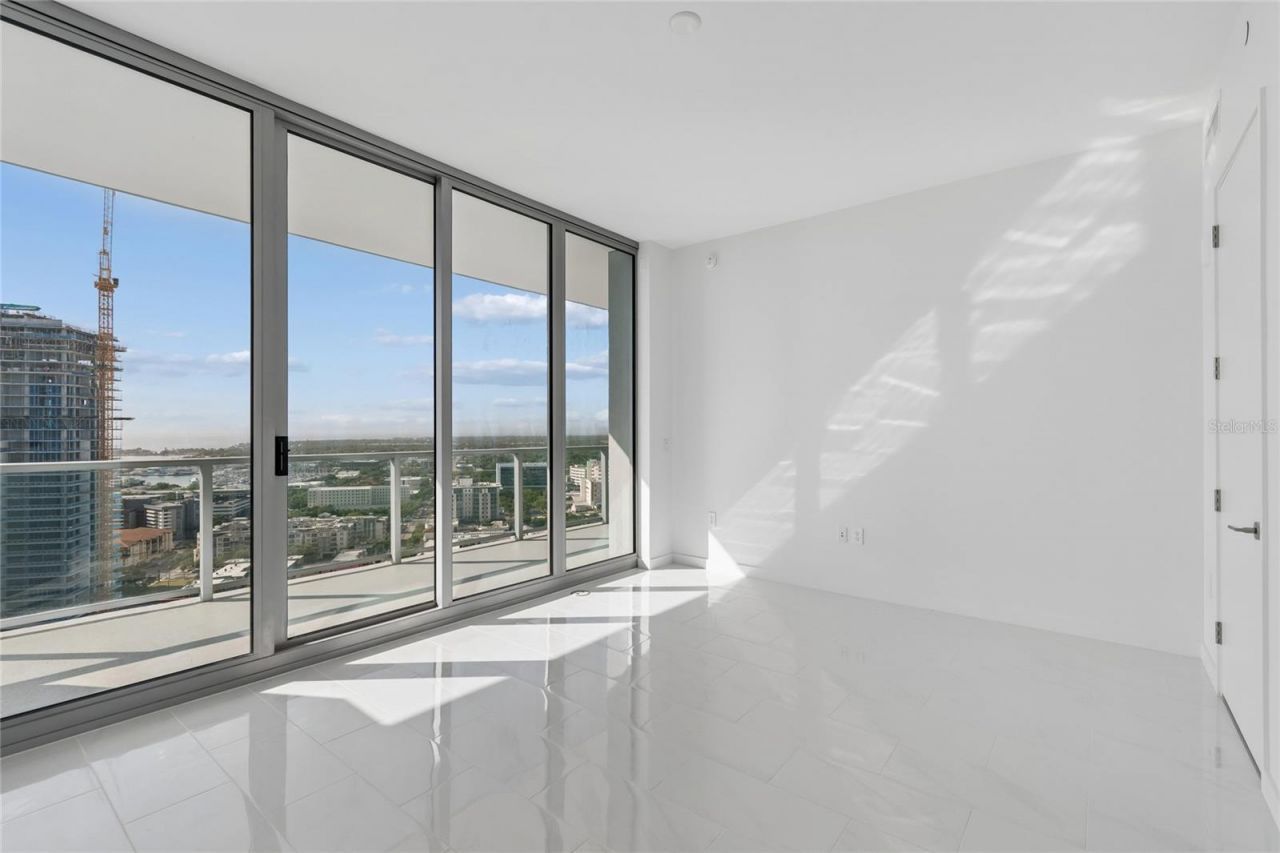 400 Central Avenue, Unit 2505, Saint Petersburg, FL 33701 Photo