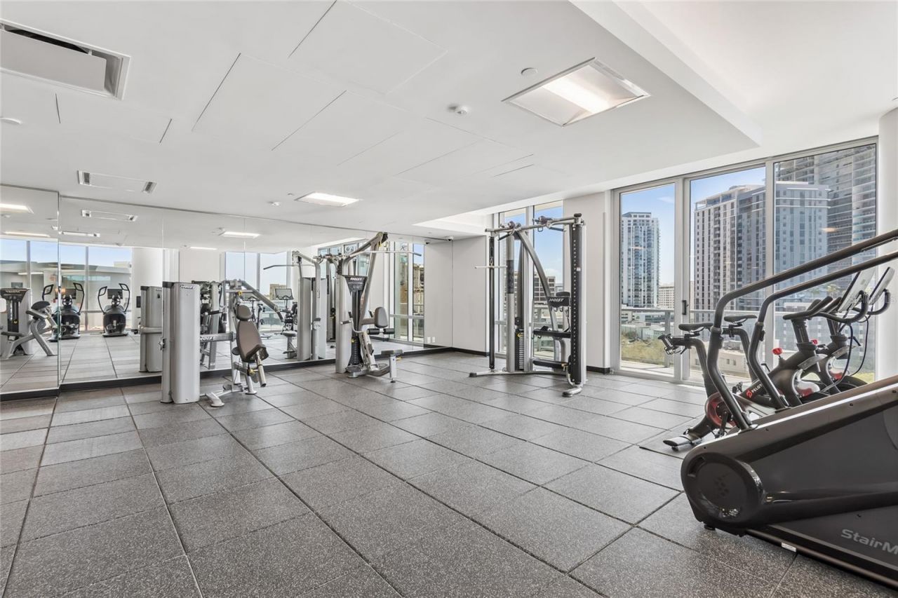 400 Central Avenue, Unit 2505, Saint Petersburg, FL 33701 Photo