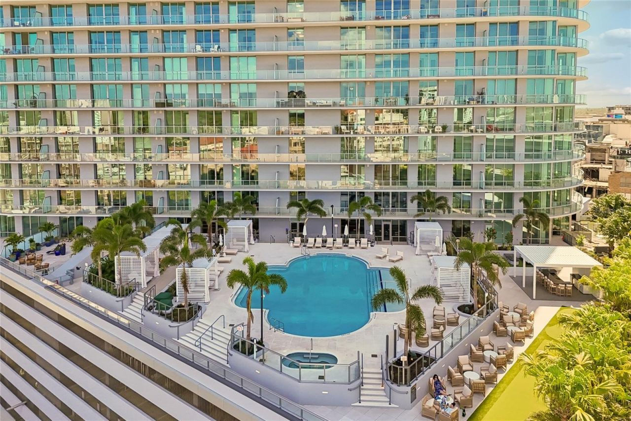 400 Central Avenue, Unit 2505, Saint Petersburg, FL 33701 Photo