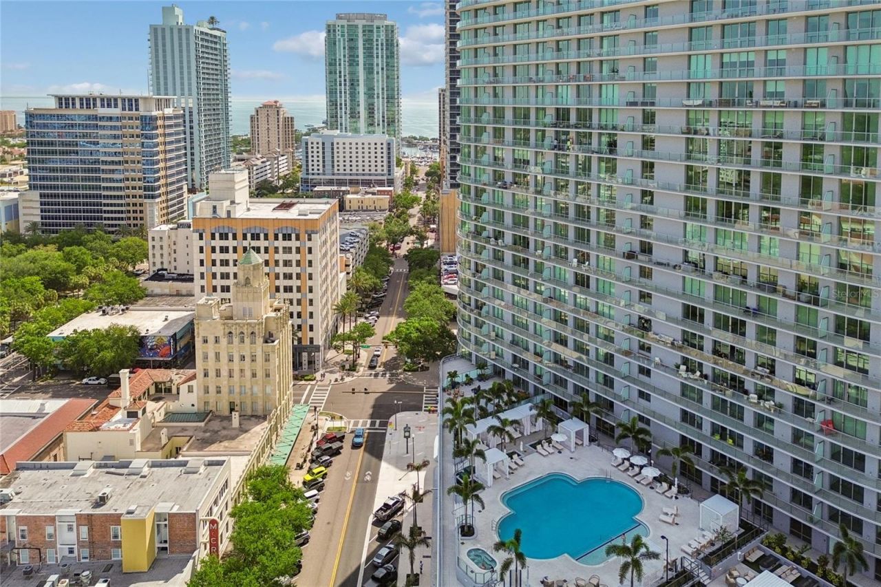 400 Central Avenue, Unit 2505, Saint Petersburg, FL 33701 Photo