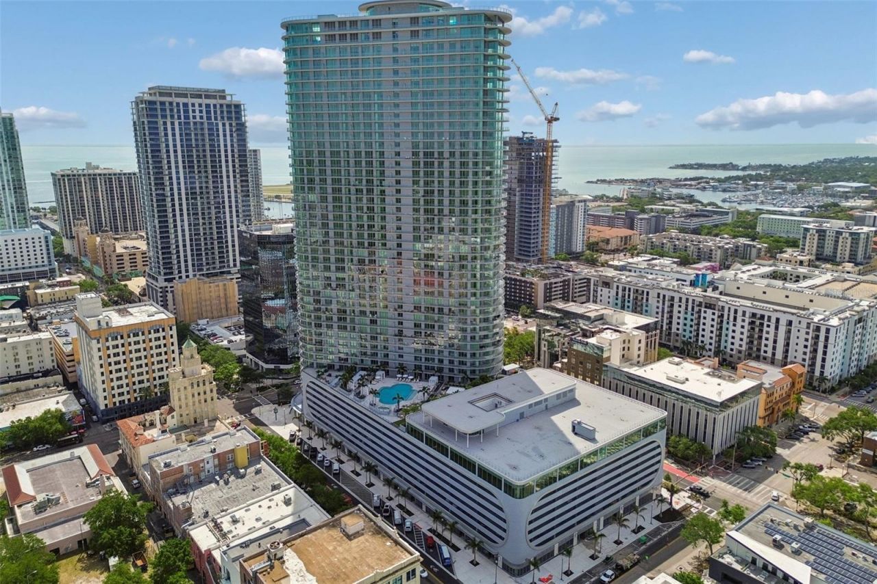 400 Central Avenue, Unit 2505, Saint Petersburg, FL 33701 Photo