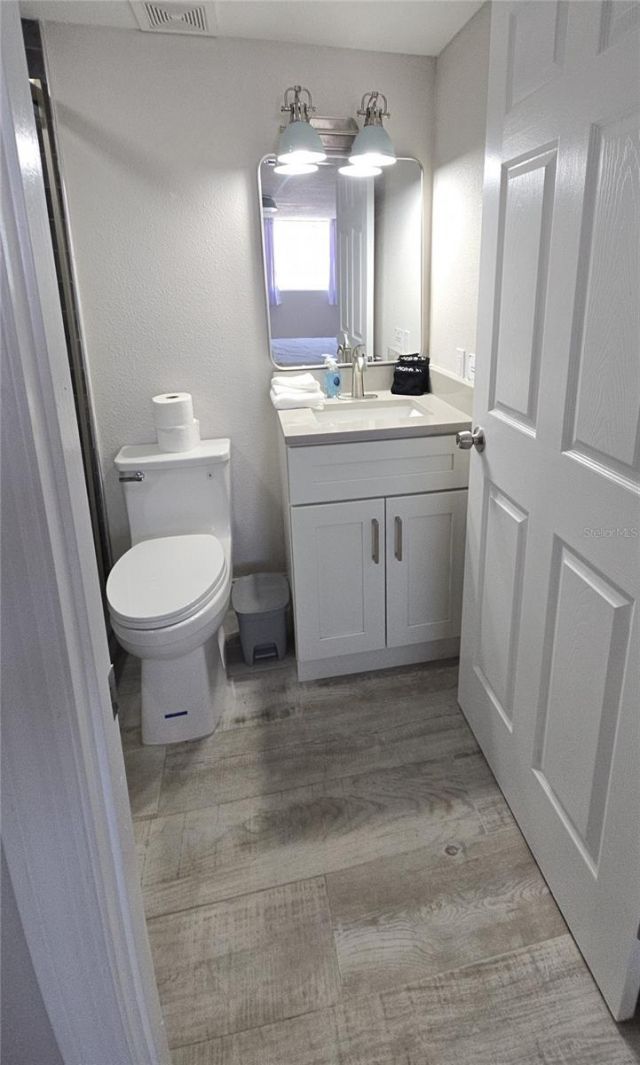 2107 Pine Terrace, Sarasota, FL 34231 Photo
