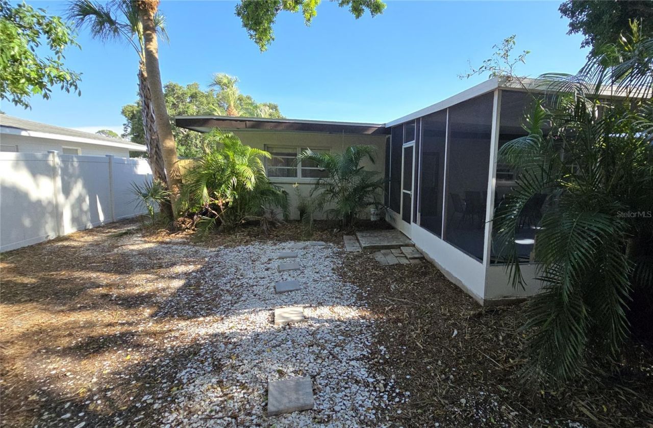 2107 Pine Terrace, Sarasota, FL 34231 Photo